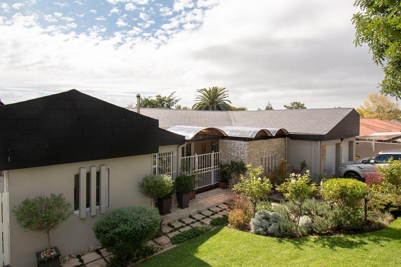 5 Bedroom Property for Sale in Sonstraal Western Cape